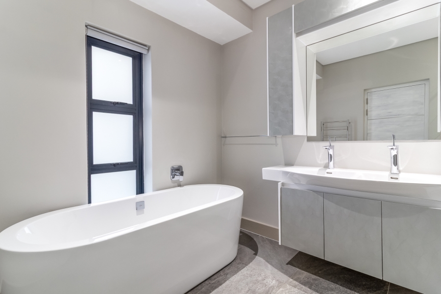 4 Bedroom Property for Sale in Pearl Valley at Val de Vie Western Cape